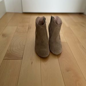 Beautiful well made Club Monaco suede boots. Fit a true size 6. Never worn.